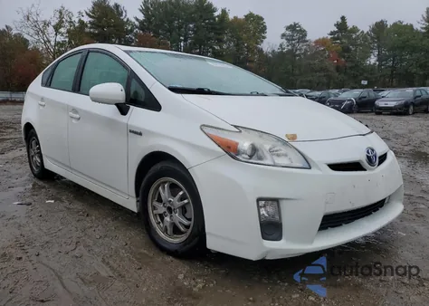 2011 Toyota Prius z USA, uszkodzony, nr VIN JTDKN3DU5B0268652